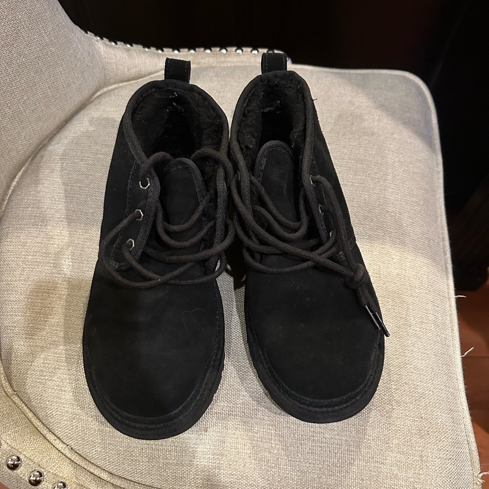Black lace up Uggs